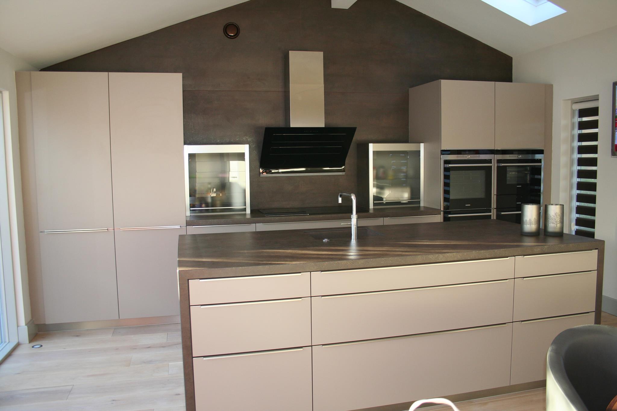 LANO in Stone Grey, in Cambridge — a Rational kitchen by Kitchensmiths, with ceramic worktops (photograph 3 of 3)