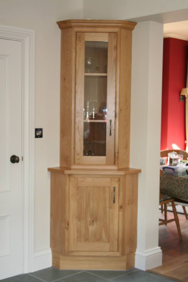 Knowle in Light Gray and character oak — a Stoneham kitchen by Kitchensmiths (photograph 1 of 5)