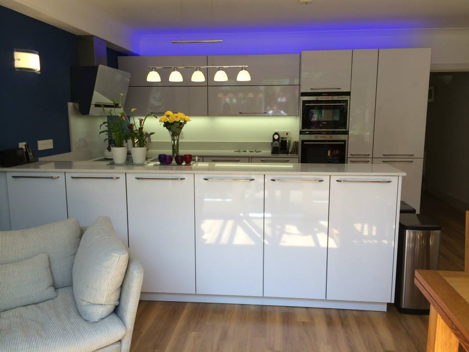 LANO in arctic white high gloss — a Rational kitchen by Kitchensmiths (photograph 3 of 3)