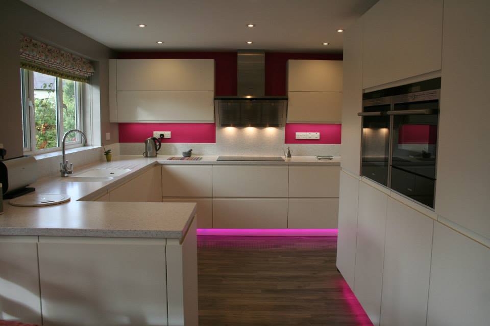 Solo in Polar White, with a splash of pink — a Rational kitchen by Kitchensmiths (photograph 3 of 3)