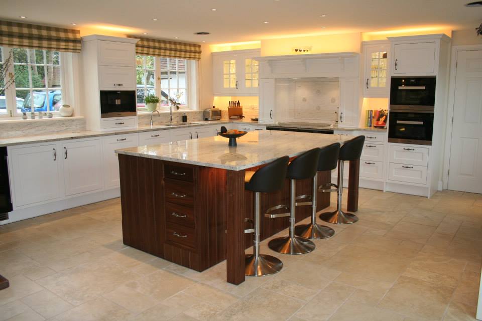 Penshurst, painted and in walnut — a Stoneham kitchen by Kitchensmiths (photograph 2 of 5)