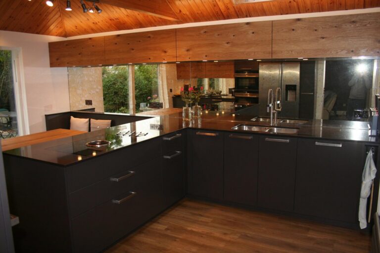Lava, with knotty oak