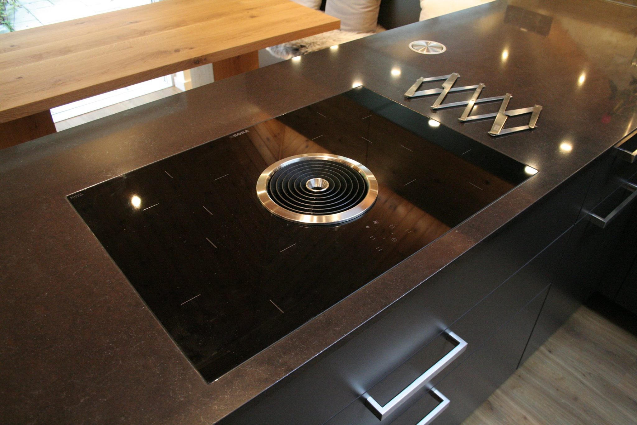 Lava, with knotty oak — a BAX kitchen by Kitchensmiths (photograph 6 of 6)