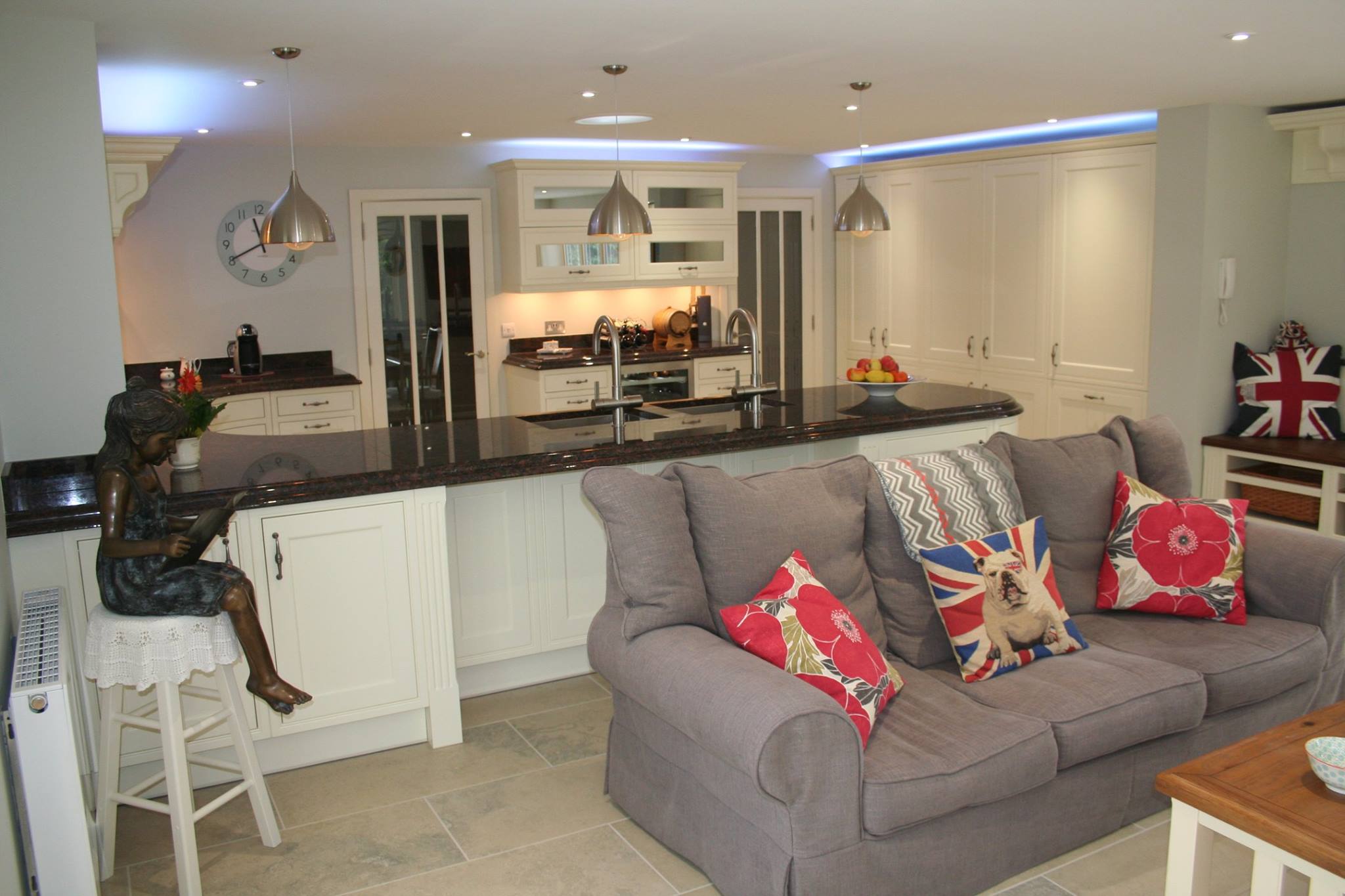Penshurst painted in Ivory — a Stoneham kitchen by Kitchensmiths, with granite worktops (photograph 5 of 6)