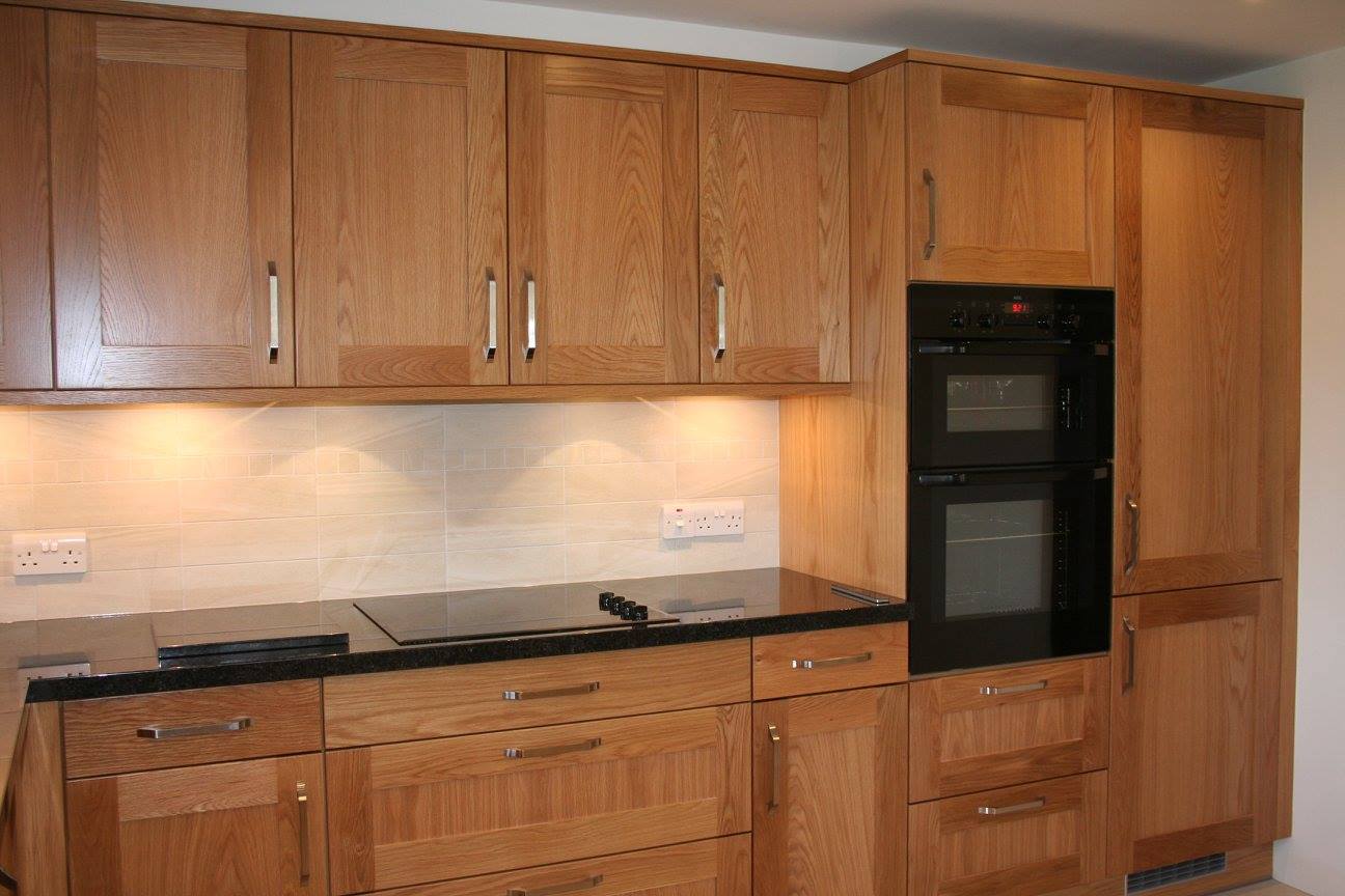 Aspen, with granite — a Stoneham kitchen by Kitchensmiths, with granite worktops (photograph 6 of 6)