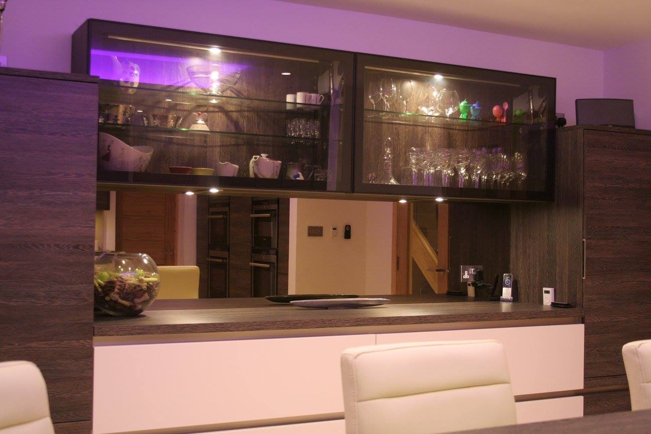 Handleless, fully specified — a kitchen by Kitchensmiths, with silestone worktops (photograph 5 of 8)