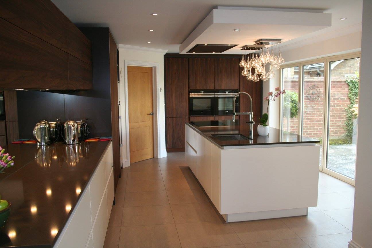 Handleless Tetra, with Silestone Merope — a BAX kitchen by Kitchensmiths, with silestone Merope worktops (photograph 1 of 13)