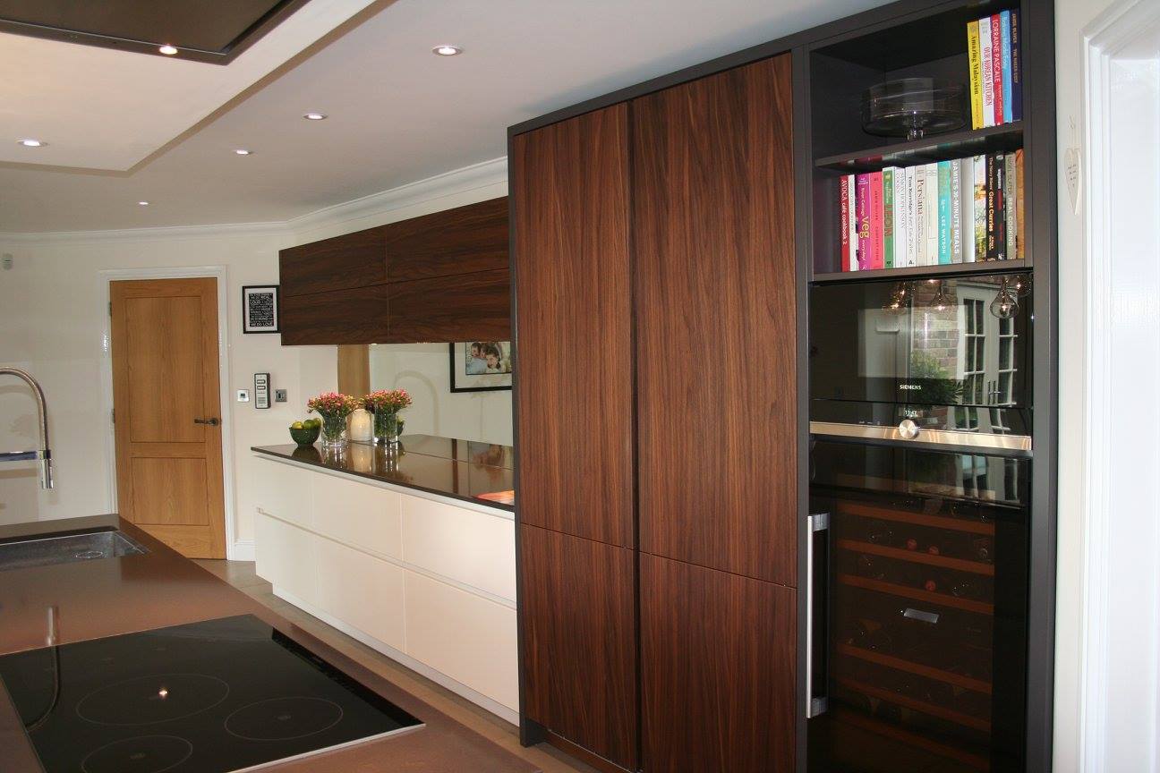 Handleless Tetra, with Silestone Merope — a BAX kitchen by Kitchensmiths, with silestone Merope worktops (photograph 5 of 13)