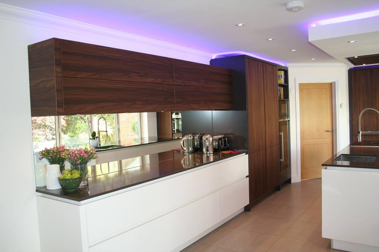 Handleless Tetra, with Silestone Merope — a BAX kitchen by Kitchensmiths, with silestone Merope worktops (photograph 7 of 13)