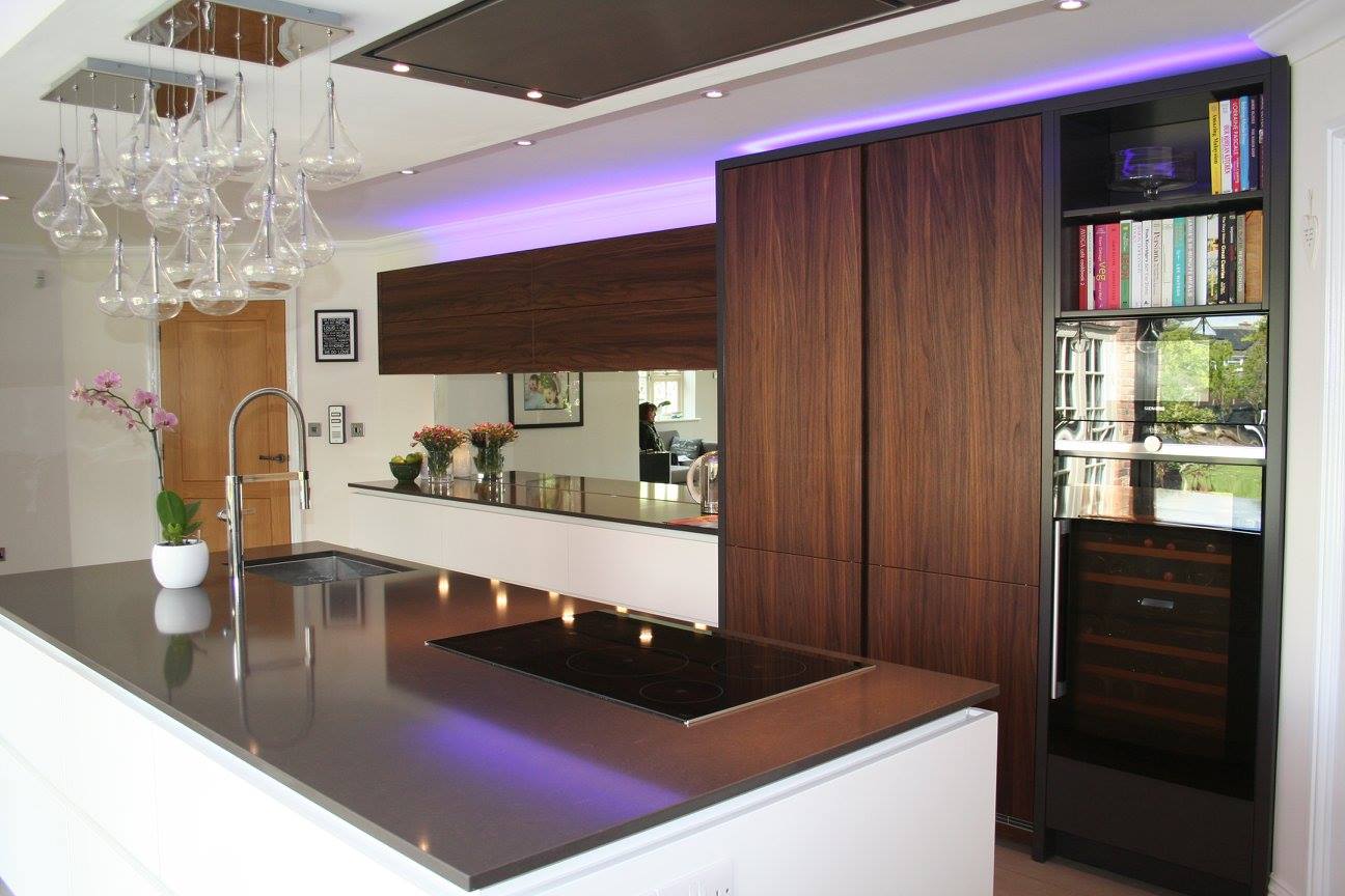 Handleless Tetra, with Silestone Merope — a BAX kitchen by Kitchensmiths, with silestone Merope worktops (photograph 8 of 13)