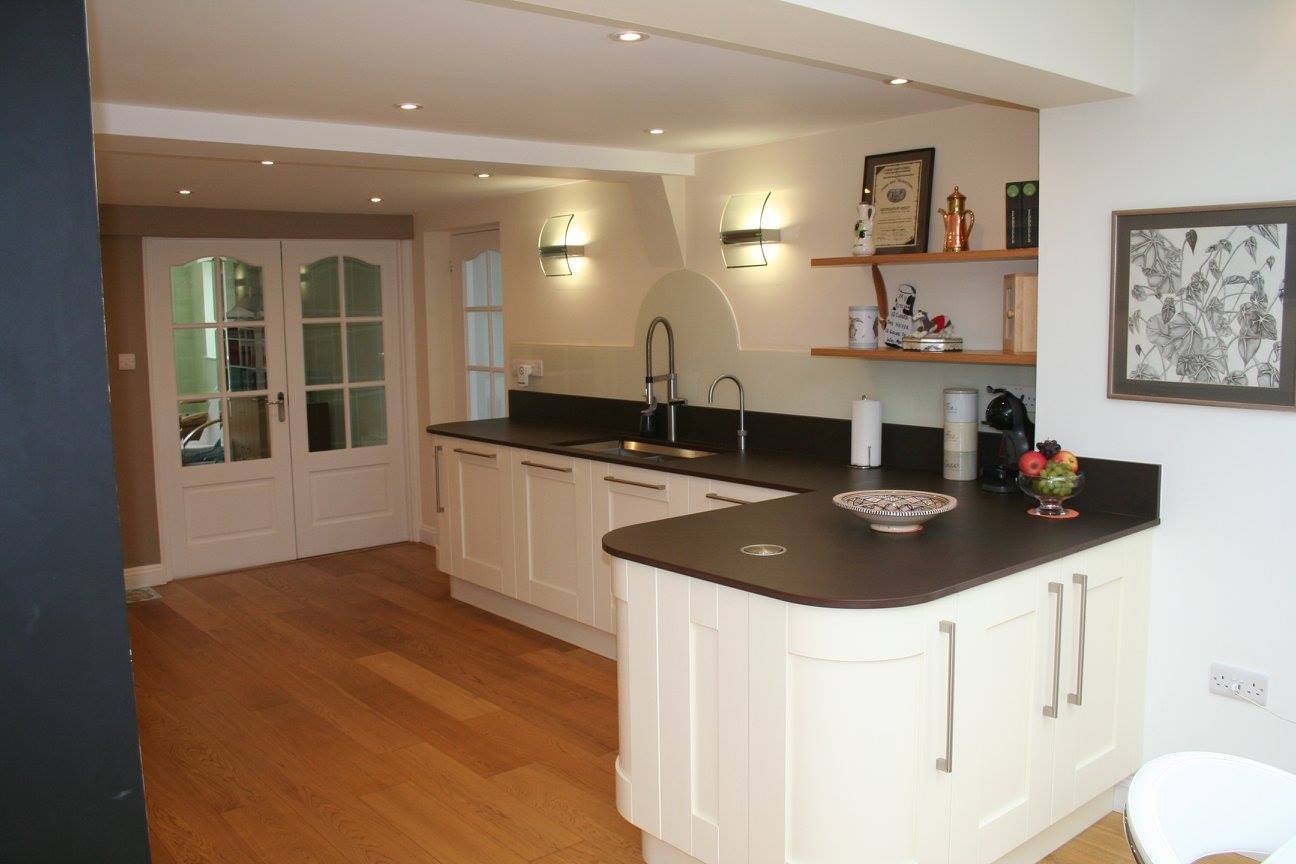 Traditional shaker, with colour-change lighting — a Stoneham kitchen by Kitchensmiths (photograph 3 of 8)