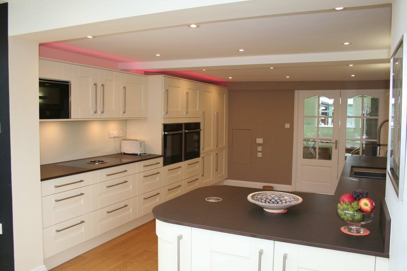 Traditional shaker, with colour-change lighting — a Stoneham kitchen by Kitchensmiths (photograph 5 of 8)