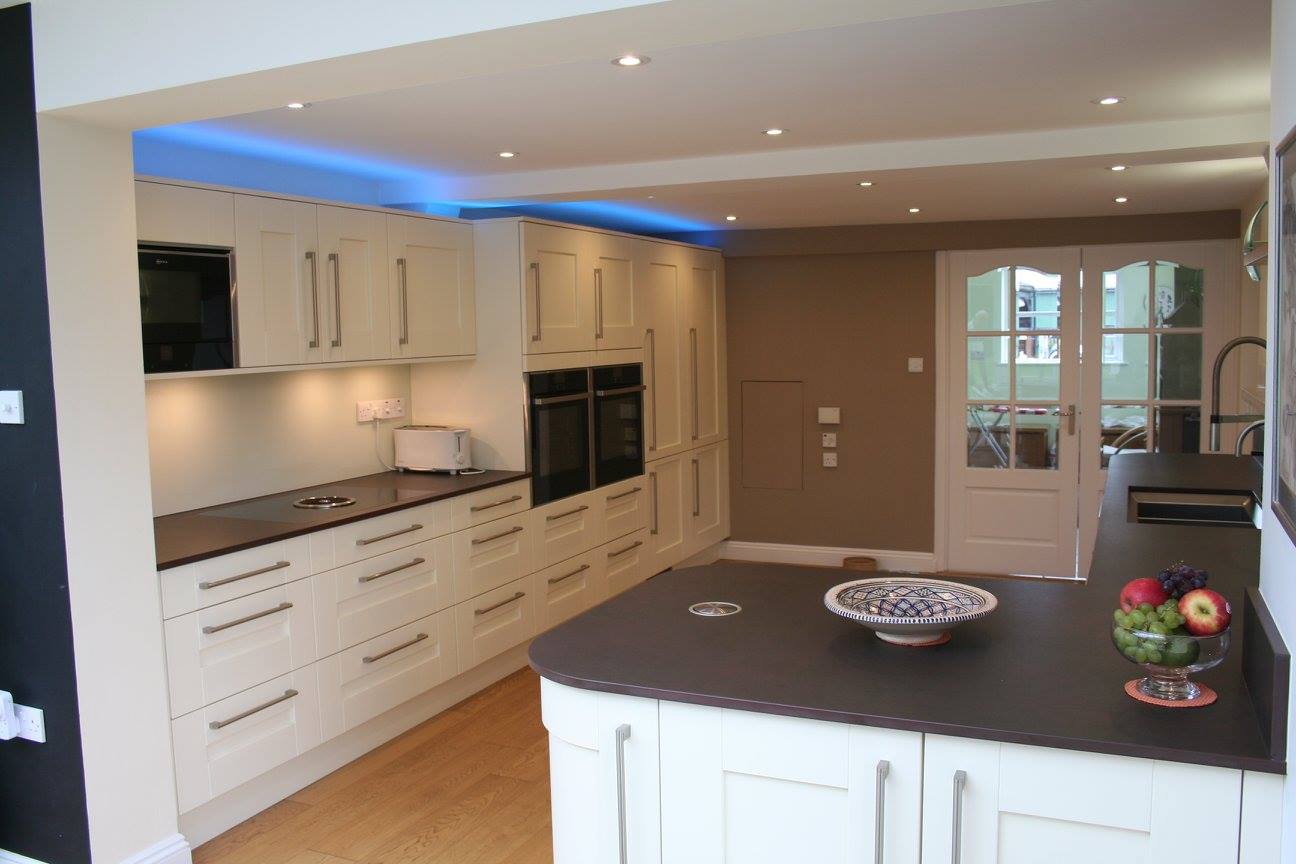 Traditional shaker, with colour-change lighting — a Stoneham kitchen by Kitchensmiths (photograph 7 of 8)