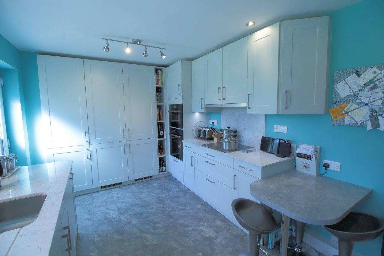 Fresh and light — a Störmer kitchen by Kitchensmiths (photograph 4 of 5)