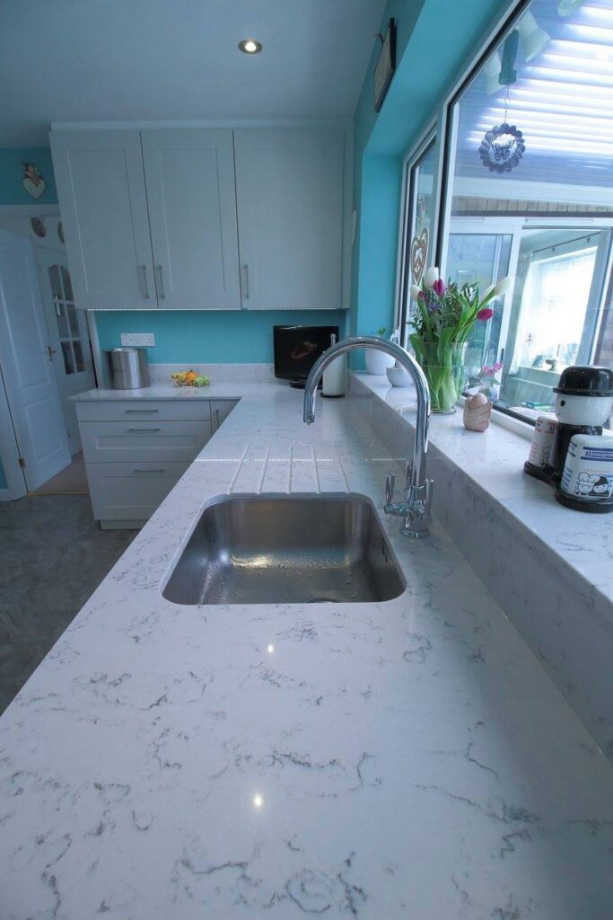 Fresh and light — a Störmer kitchen by Kitchensmiths (photograph 5 of 5)