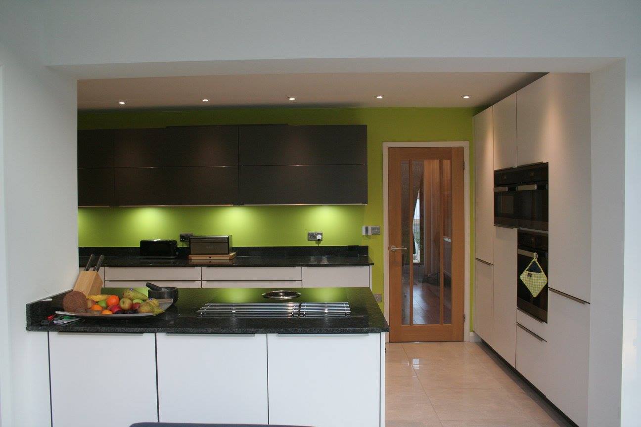 Consoft, in steel grey granite — a BAX kitchen by Kitchensmiths, with granite worktops (photograph 3 of 7)