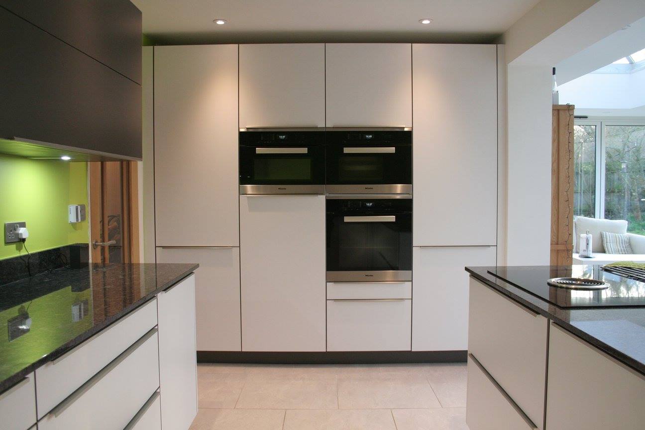 Consoft, in steel grey granite — a BAX kitchen by Kitchensmiths, with granite worktops (photograph 4 of 7)
