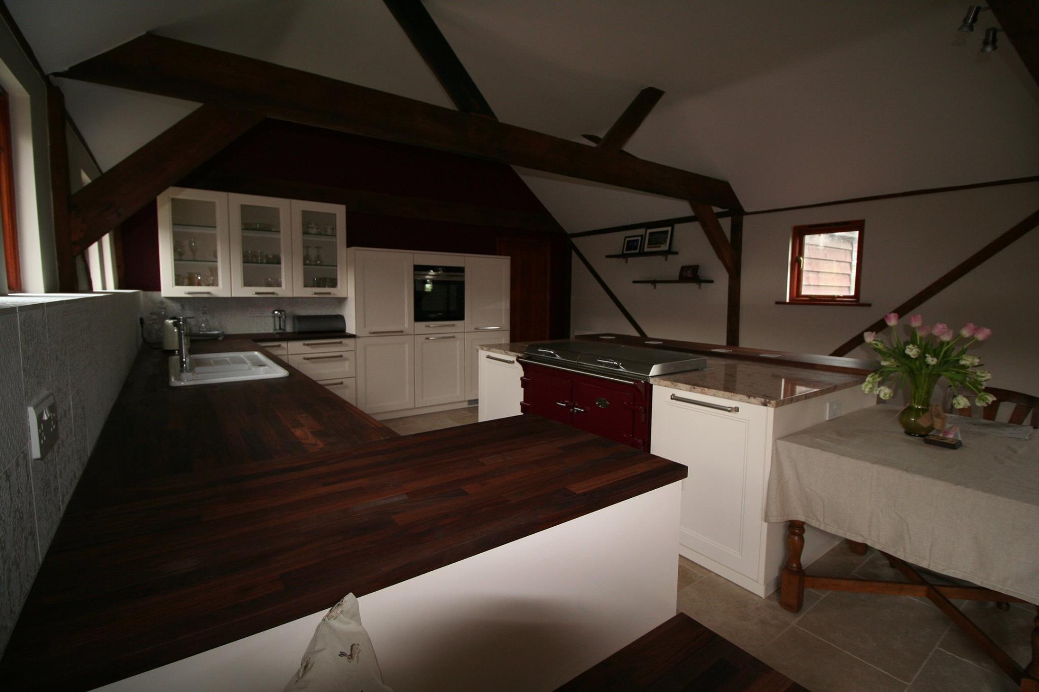 Another German kitchen by Kitchensmiths — a kitchen by Kitchensmiths (photograph 2 of 3)