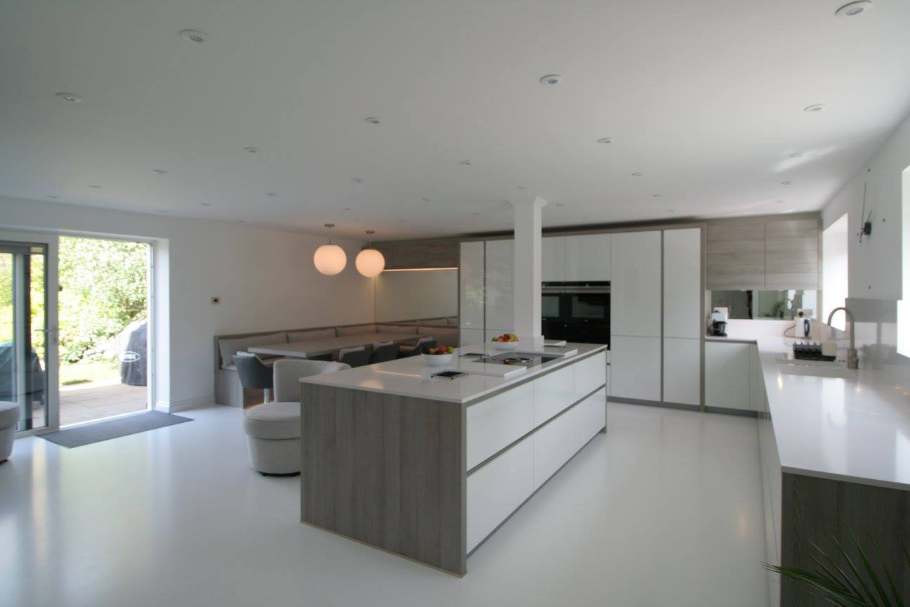 Como, with Blanco Zeus — a Störmer kitchen by Kitchensmiths, with silestone worktops (photograph 3 of 7)