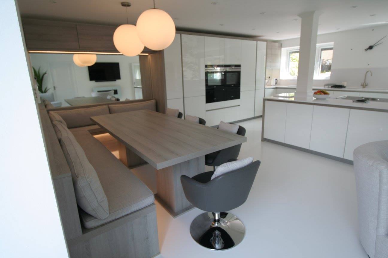 Como, with Blanco Zeus — a Störmer kitchen by Kitchensmiths, with silestone worktops (photograph 6 of 7)