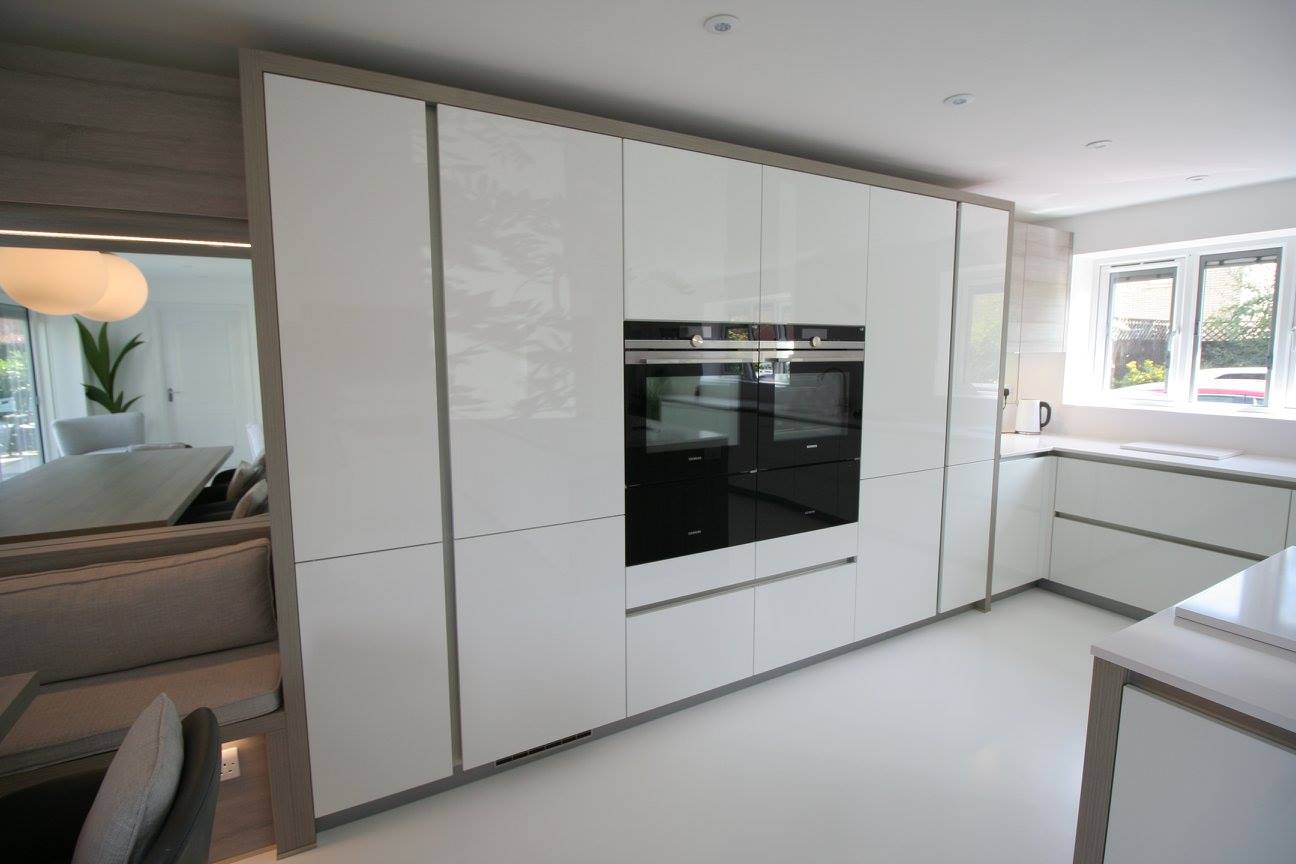 Como, with Blanco Zeus — a Störmer kitchen by Kitchensmiths, with silestone worktops (photograph 7 of 7)