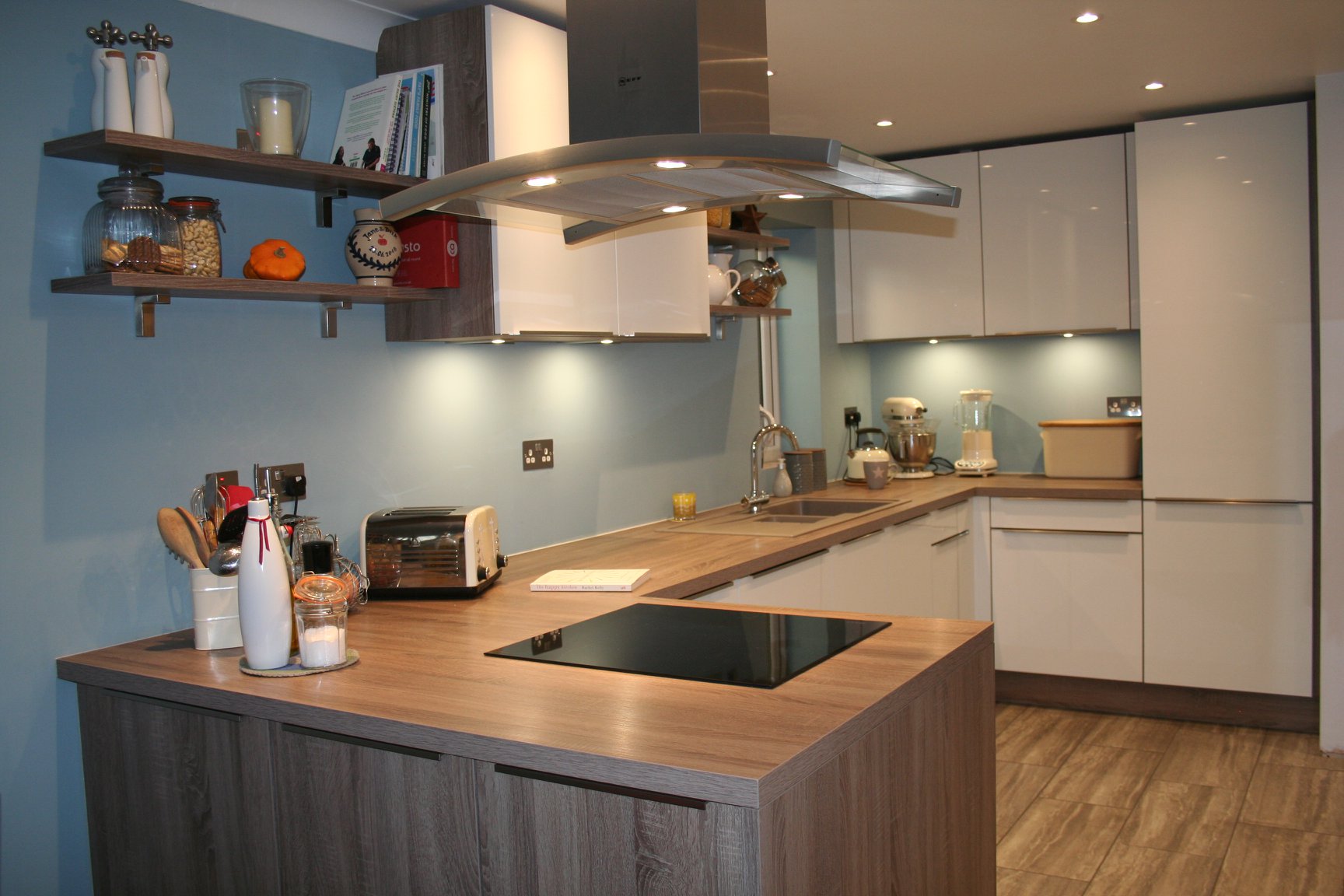 Como High Gloss White, with dark oak — a Störmer kitchen by Kitchensmiths, with oak worktops (photograph 6 of 8)