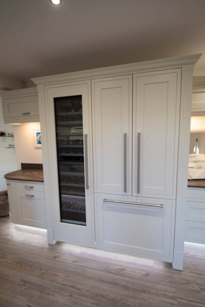 Ightham FF in Mussel Enhanced Grain — a Stoneham kitchen by Kitchensmiths, with dekton Trilium worktops (photograph 6 of 6)