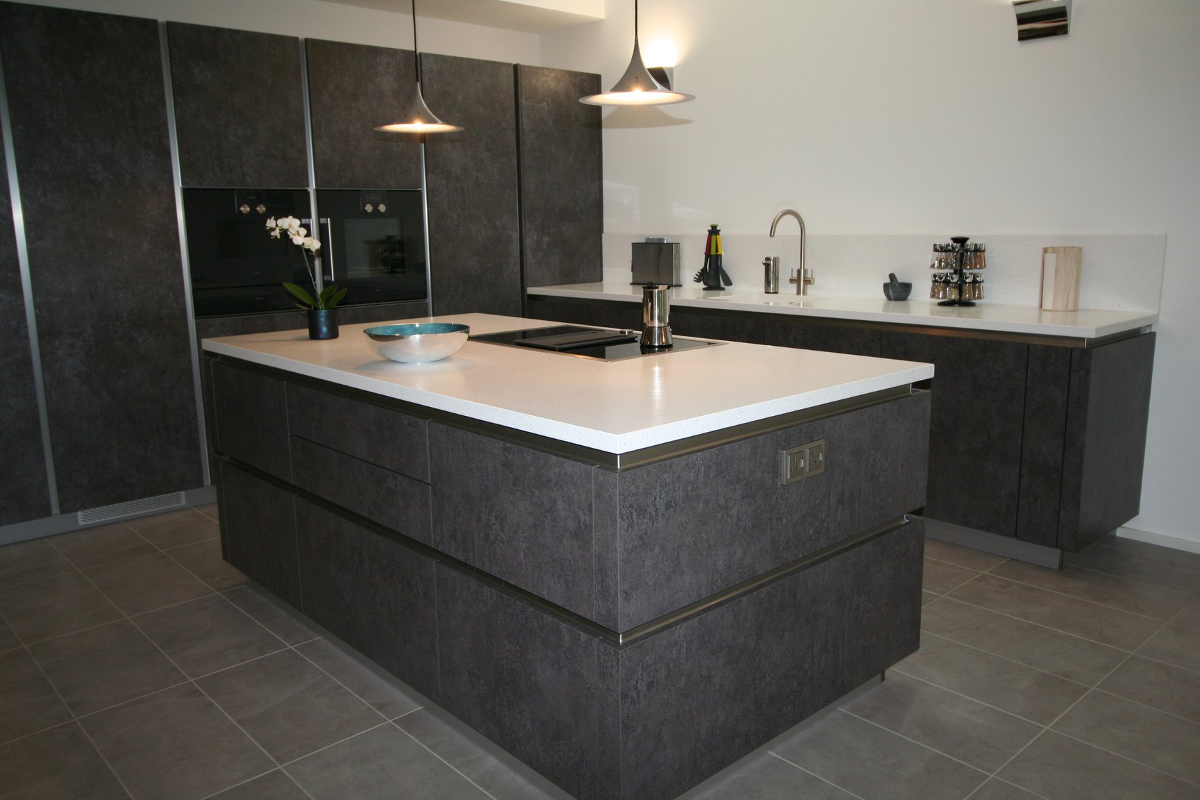 Handleless Ferro Titan — a Störmer kitchen by Kitchensmiths (photograph 9 of 9)