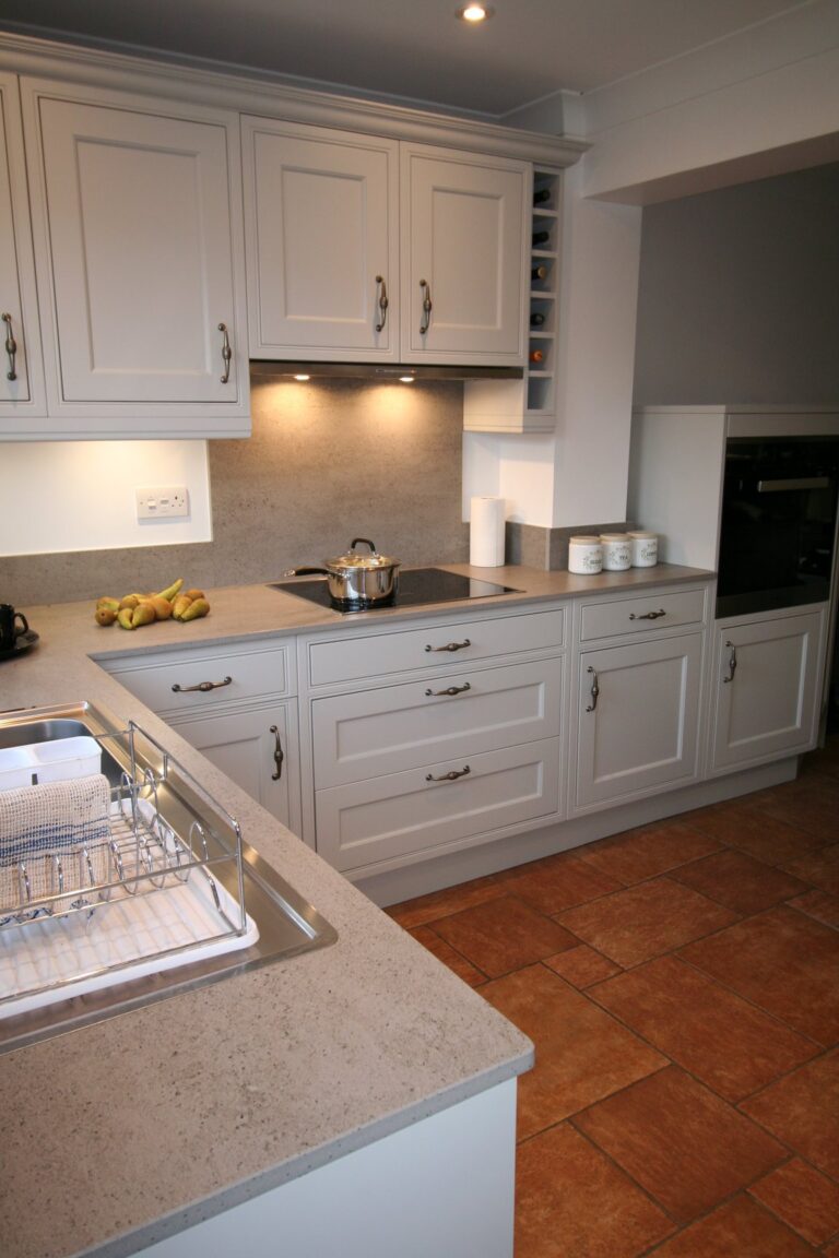 Penshurst in Dove Grey, under Dekton Keon