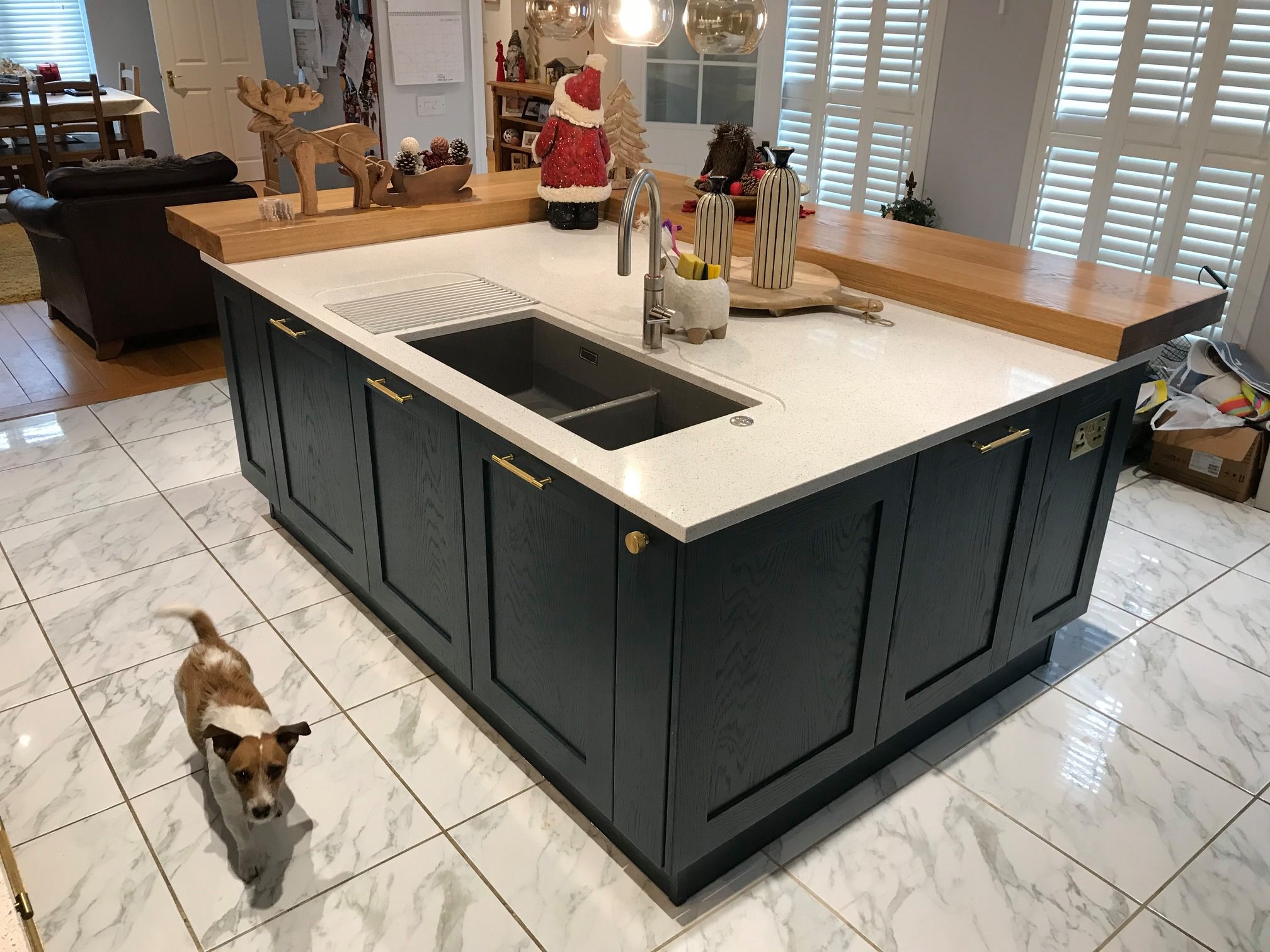 Blue Hague painted oak, and handmade brass — a Stoneham kitchen by Kitchensmiths (photograph 3 of 5)