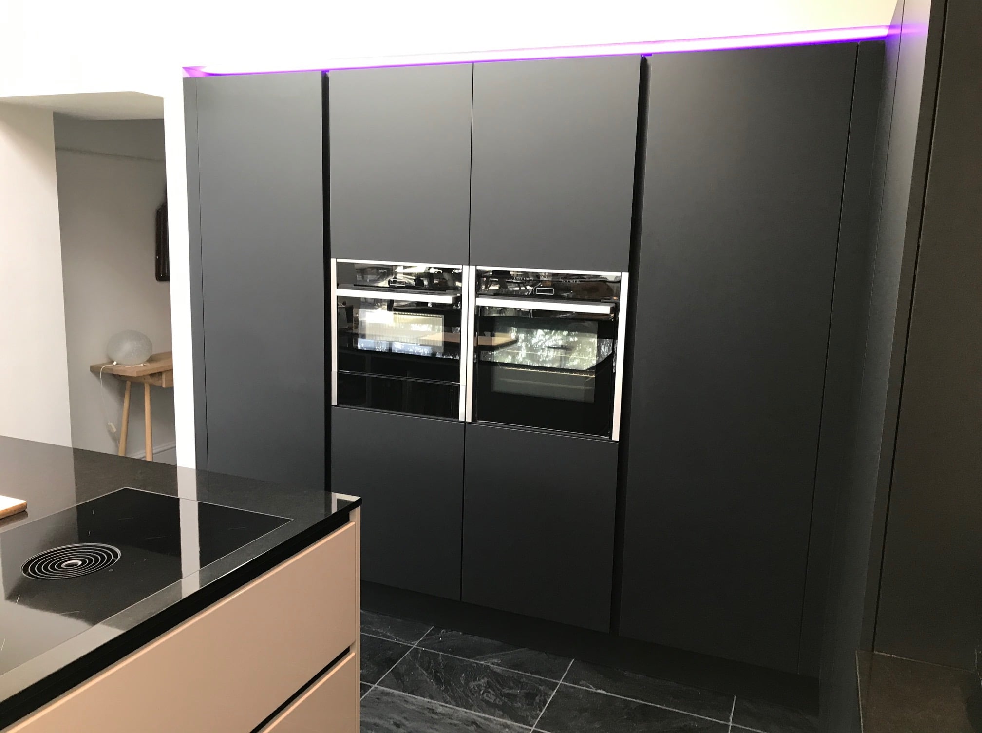 Back to black — a BAX kitchen by Kitchensmiths, with granite worktops (photograph 4 of 9)