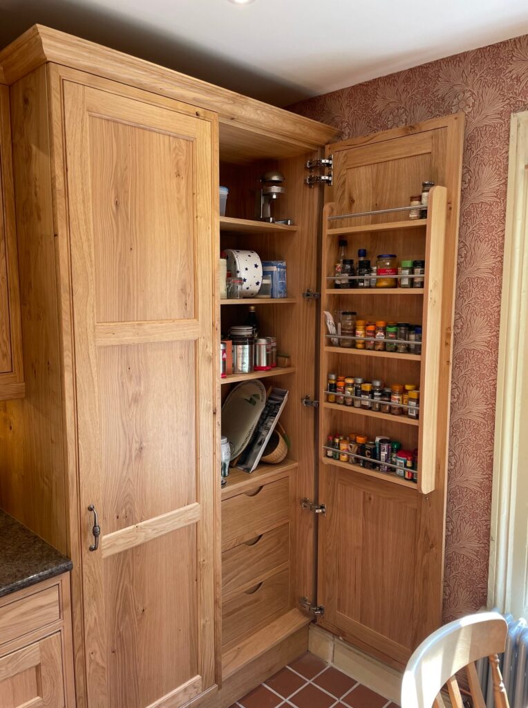 Character oak in-frame, for a period property — a Stoneham kitchen by Kitchensmiths (photograph 4 of 4)