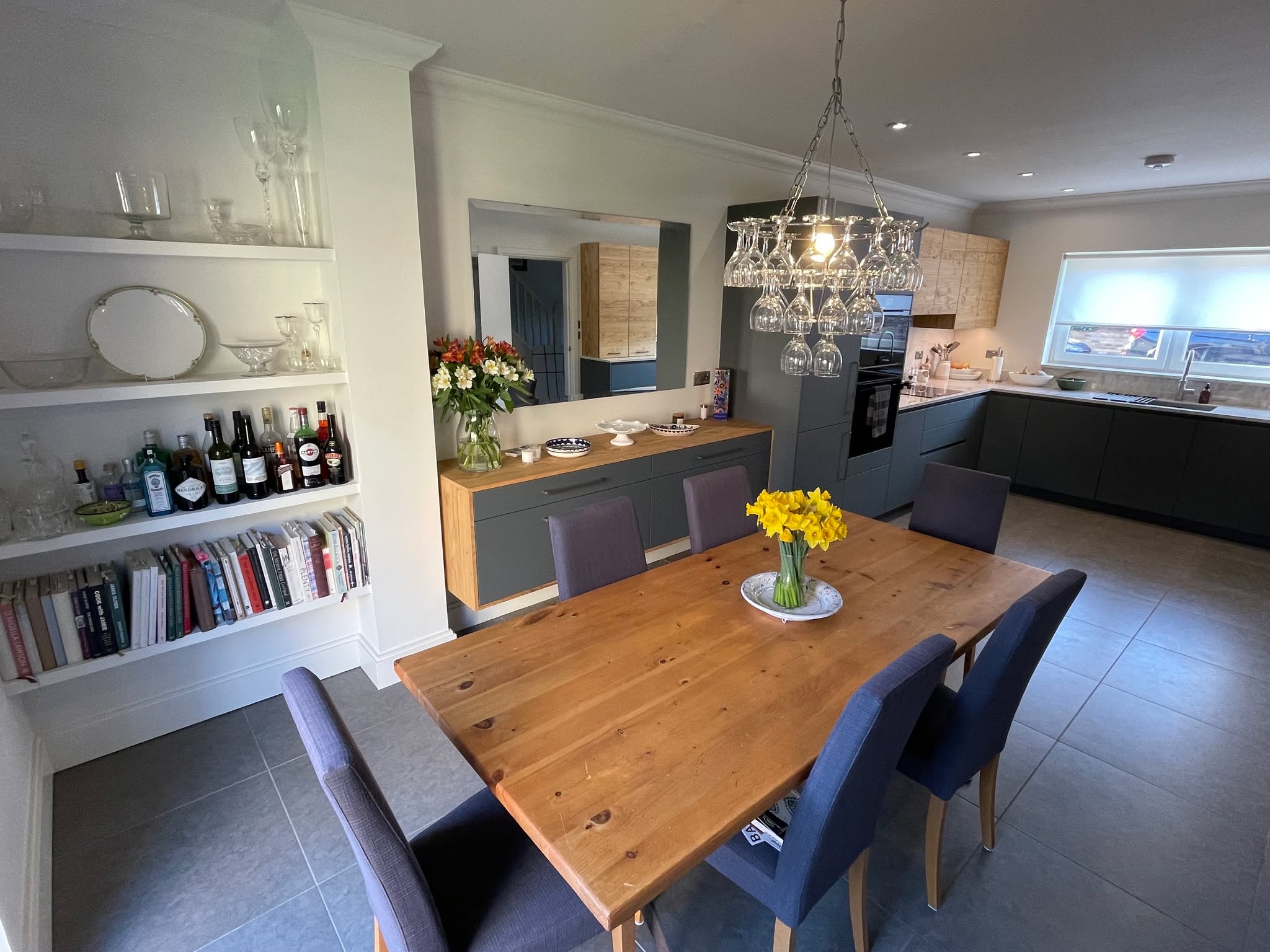 Fenix and rich contrast — a Sachsenküchen kitchen by Kitchensmiths (photograph 4 of 7)