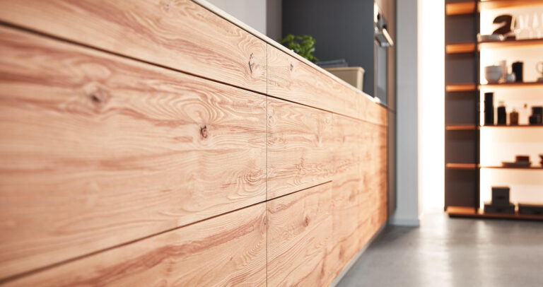 Bookmatched veneer