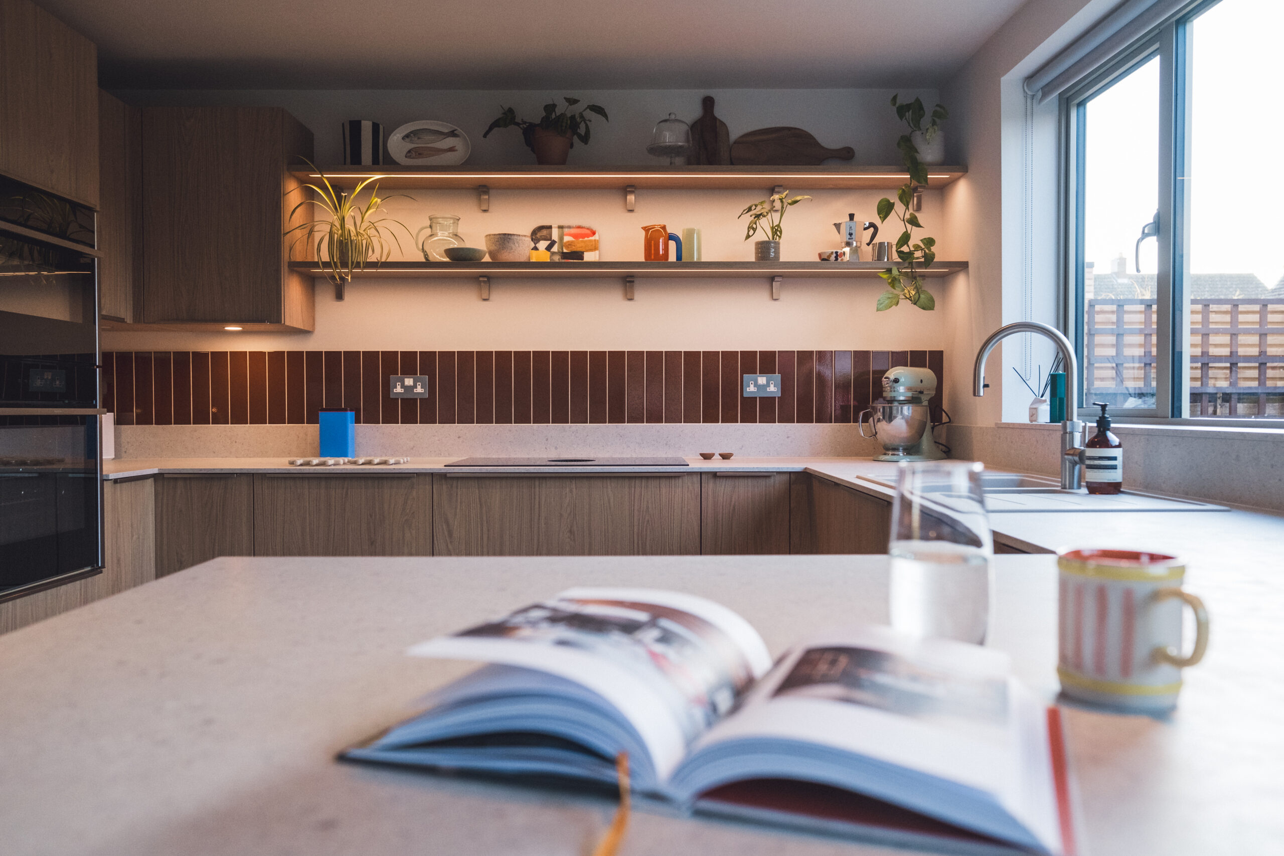 Casella Oak and Stone Tambora — a Sachsenküchen kitchen by Kitchensmiths (photograph 7 of 16)
