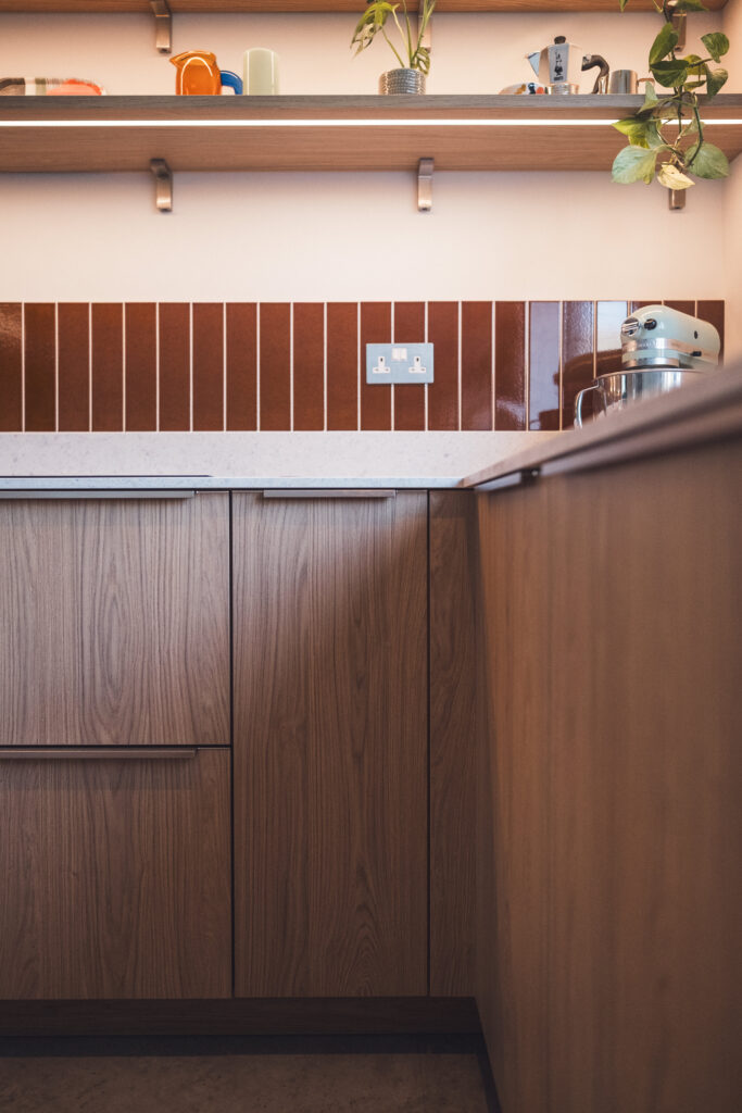 Casella Oak and Stone Tambora — a Sachsenküchen kitchen by Kitchensmiths (photograph 4 of 16)