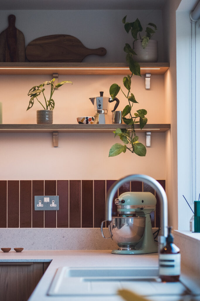 Casella Oak and Stone Tambora — a Sachsenküchen kitchen by Kitchensmiths (photograph 9 of 16)