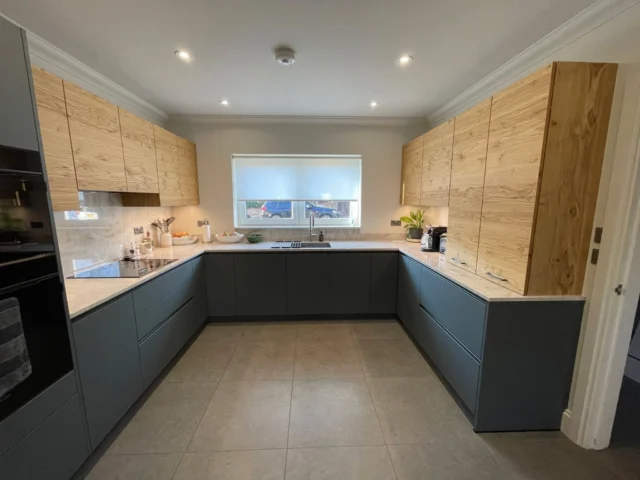 ✨ Another Dream Kitchen Brought to Life! ✨

Designed by the talented Alex Baldwin, this kitchen is all about sophisticated contrasts—rich natural materials, cutting-edge appliances, and an effortlessly elegant feel.

🔥 Key design details:

✔ Sleek Sachsen Fenix Green cabinetry by @sachsenkuechen.official
✔ Bookmatched oiled knotty oak for natural warmth and texture
✔ Atlas Plan Crystal White porcelain worktops from @atlas.plan, expertly installed by our friends at @rockrevelations
✔ Quooker Flex tap in black from @quookeruk for instant boiling water convenience
✔ Siemens Studioline appliances from @siemenshomeuk for premium performance

A truly modern yet inviting space—perfect for cooking, entertaining, and everyday living. Could you see yourself in this kitchen? 🍃✨

#Kitchensmiths #DreamKitchen #LuxuryLiving #SachsenKitchens #FenixGreen #BookmatchedOak #AtlasPlan #Quooker #SiemensStudioLine #RockRevelations #KitchenPerfection #KitchenInspiration